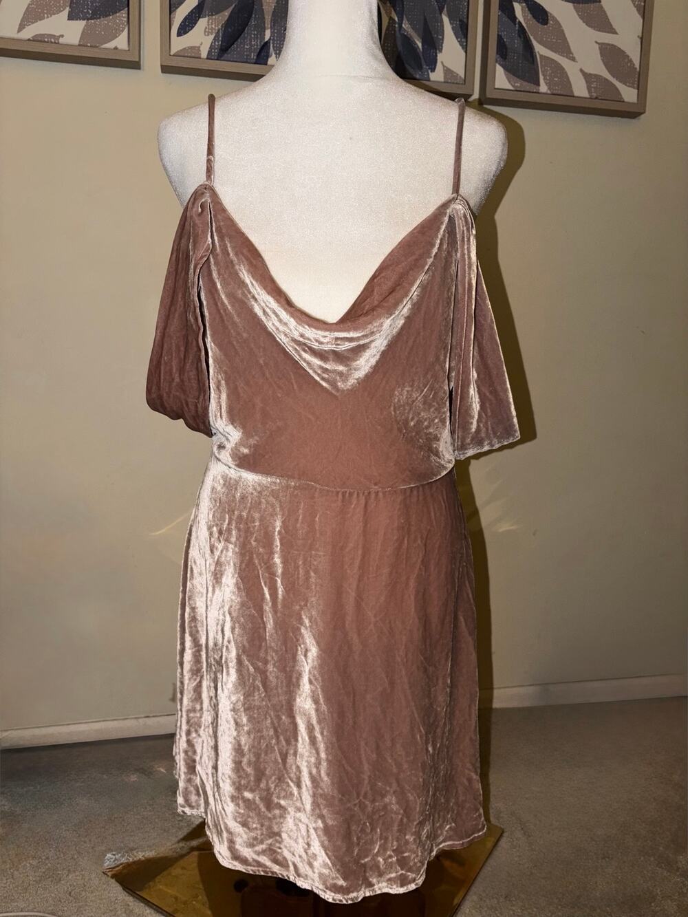 REFORMATION Lorraine Velvet Off-The-Shoulder Mini Dress Blush Pink Size 6